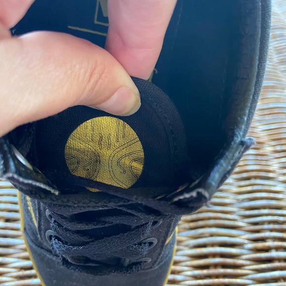 RELISTED - SEE MY NEW LISTINGS!!! - Picture 2 of 9